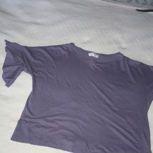 Cute purple top!